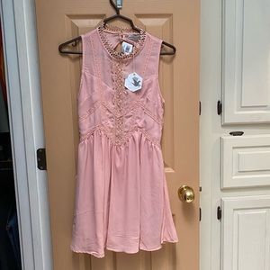 peach color dress